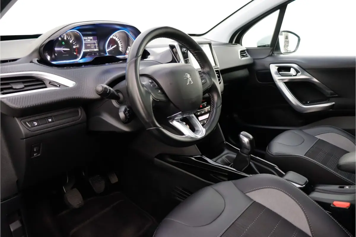 1.2T GT-line PANO | CARPLAY | STOELVERW | NAVI | CLIMA | DAB | PDC | LMV