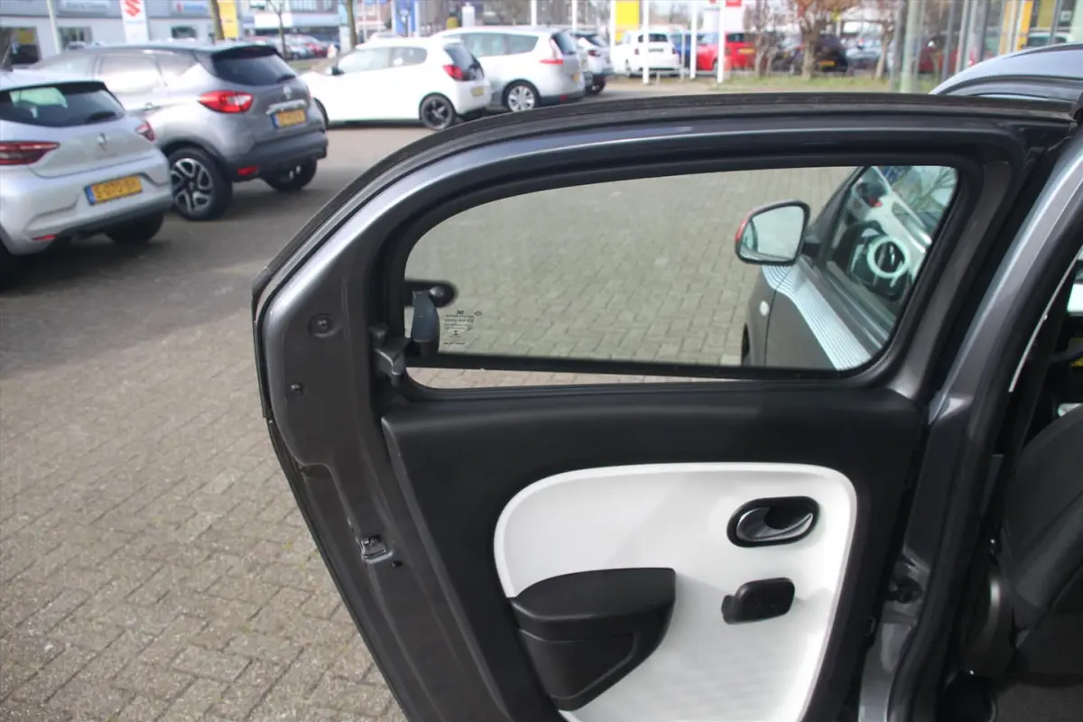 70PK-COLLECTION-59DKM-AIRCO-CRUISE-BLUETOOTH-