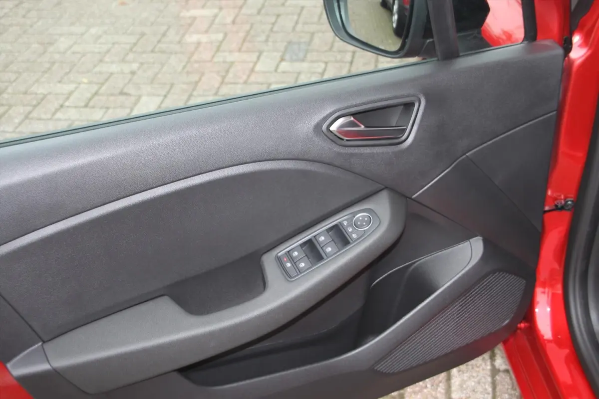90PK-EVOLUTION-NW.MODEL-13DKM-APPLE CAR PLAY-NIEUW-