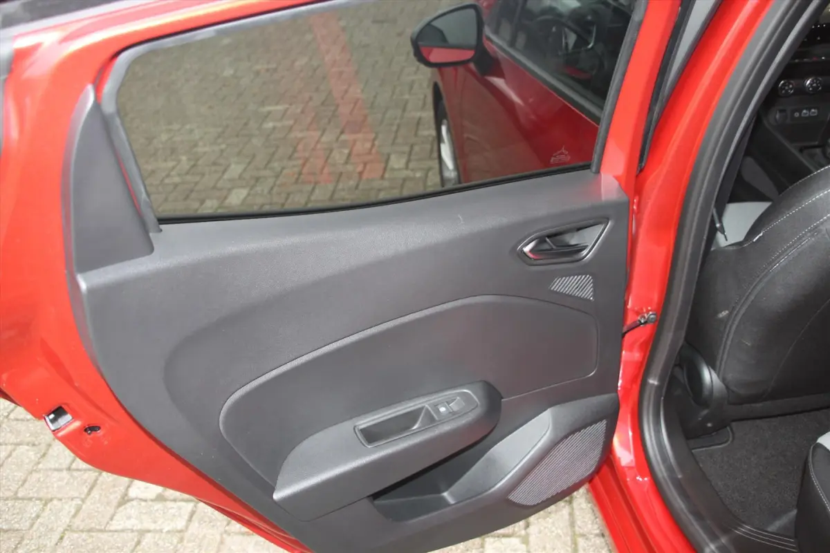 90PK-EVOLUTION-NW.MODEL-13DKM-APPLE CAR PLAY-NIEUW-