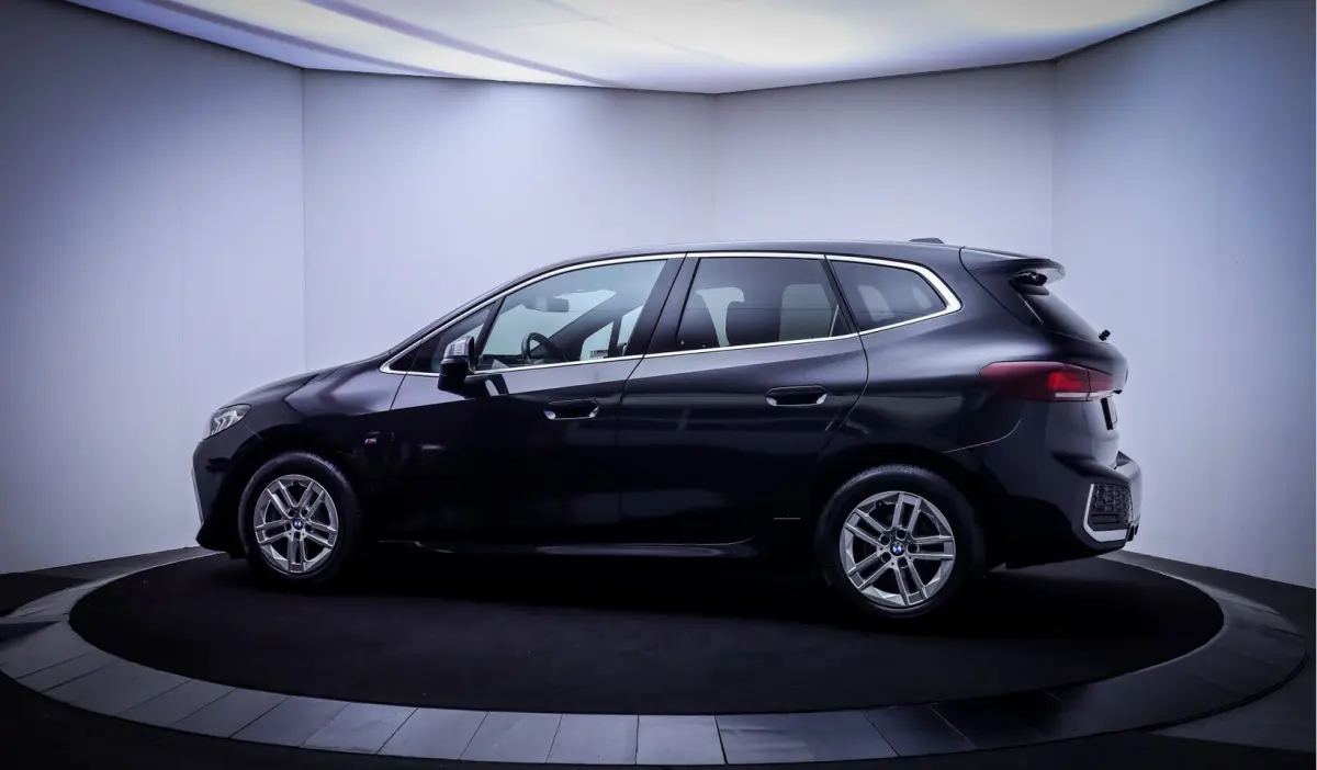 218iA M-SPORT Edition FULL LED | CAMERA | ACC | NAVI | CARPLAY | STOELVERW | PDC V+A | ELE