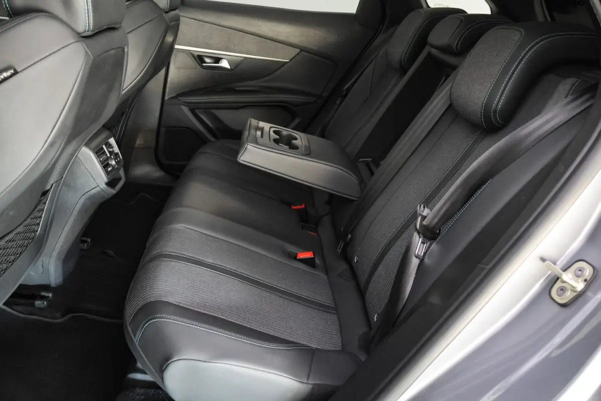 1.2T Aut. ALLURE Pack FULL LED | 360 CAM | CARPLAY | NAVI | KEYLESS | DAB | PDC V+A | BLIN