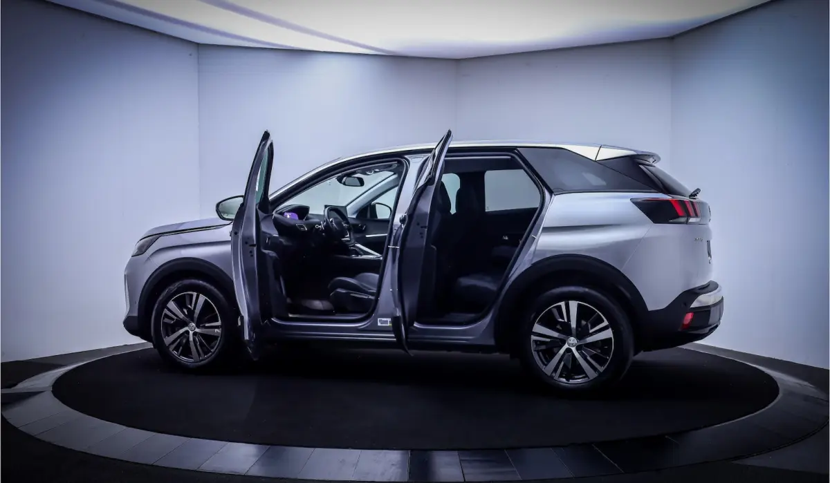 1.2T Aut. ALLURE Pack FULL LED | 360 CAM | CARPLAY | NAVI | KEYLESS | DAB | PDC V+A | BLIN