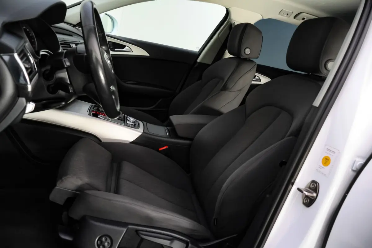 3.0 TDI S-Tr Sport Edition CAMERA | XENON | STOELVERW. | NAVI | CLIMA | TREKHAAK | ELEK KL
