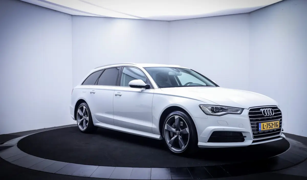 3.0 TDI S-Tr Sport Edition CAMERA | XENON | STOELVERW. | NAVI | CLIMA | TREKHAAK | ELEK KL