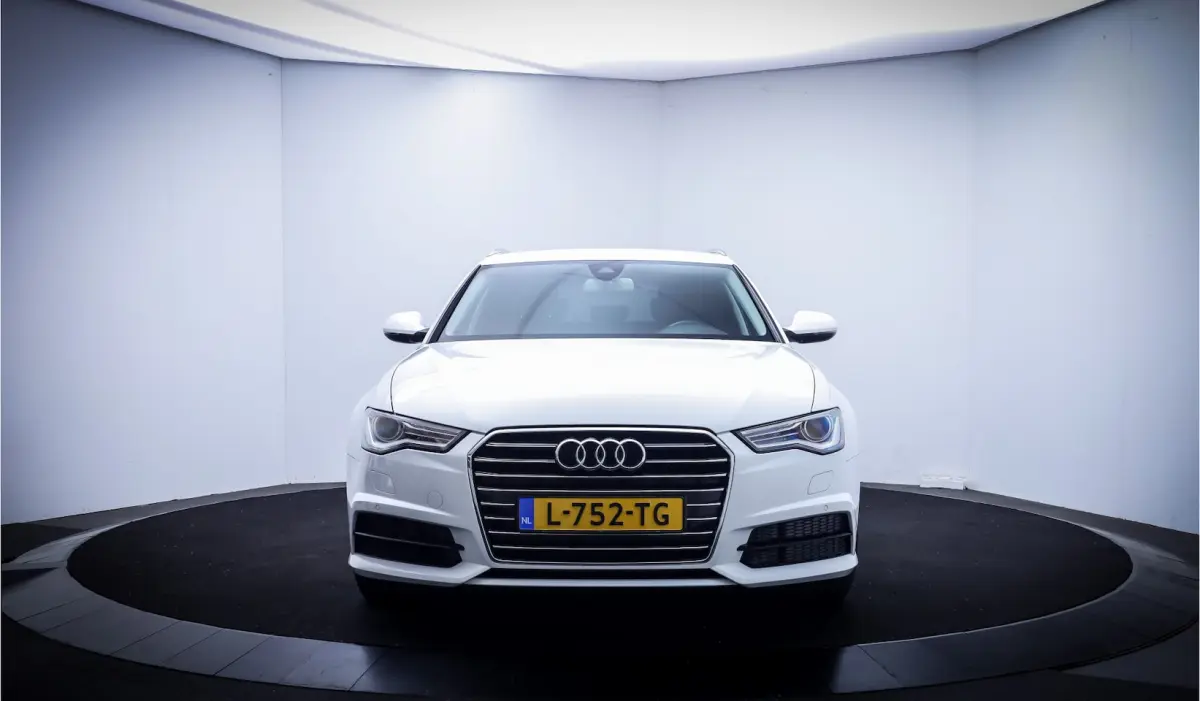 3.0 TDI S-Tr Sport Edition CAMERA | XENON | STOELVERW. | NAVI | CLIMA | TREKHAAK | ELEK KL