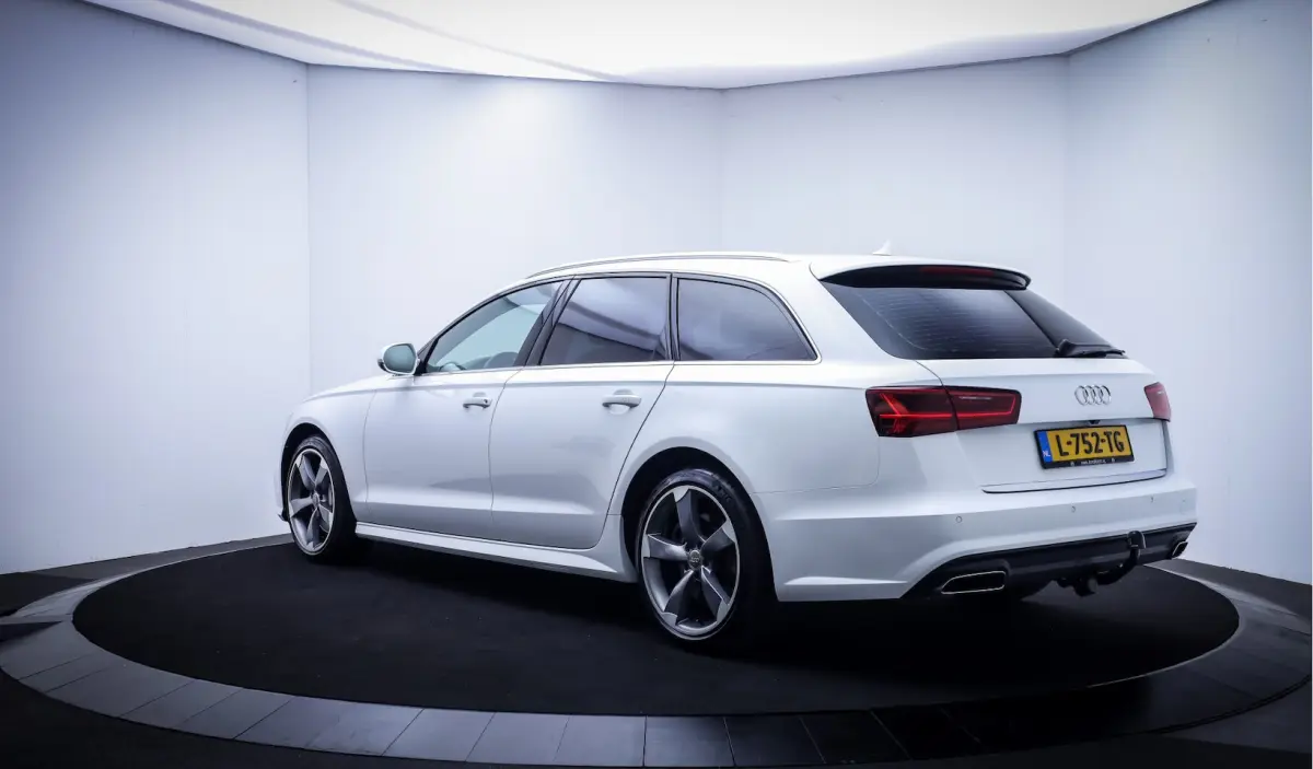 3.0 TDI S-Tr Sport Edition CAMERA | XENON | STOELVERW. | NAVI | CLIMA | TREKHAAK | ELEK KL