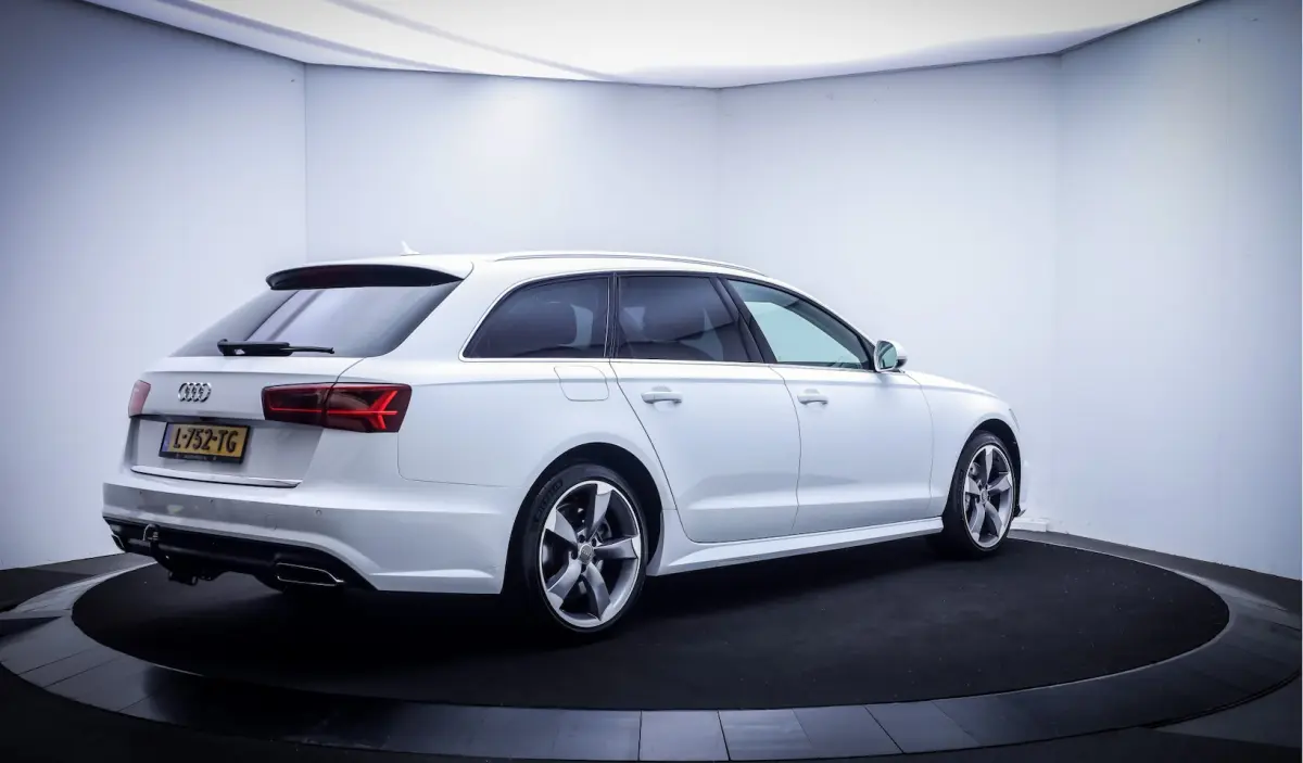 3.0 TDI S-Tr Sport Edition CAMERA | XENON | STOELVERW. | NAVI | CLIMA | TREKHAAK | ELEK KL
