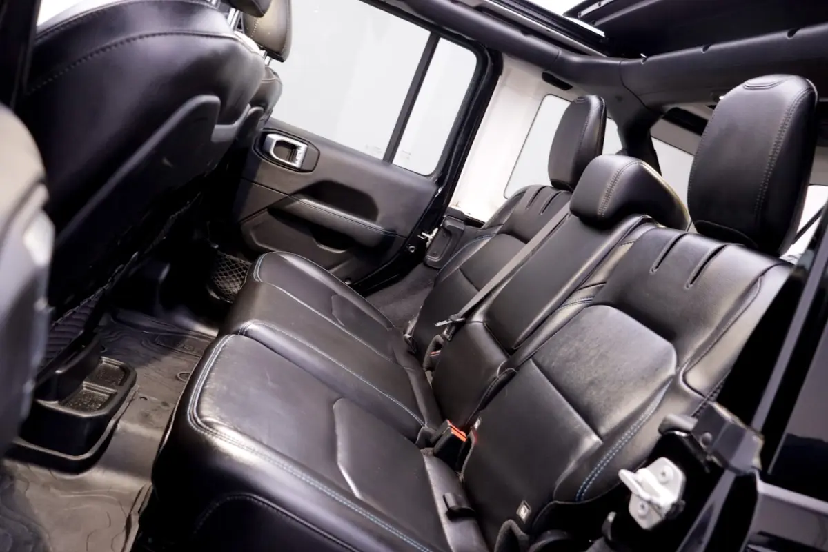 4xe380 RUBICON SOH 94% | SOFTTOP | FULL LED | ACC | LEDER | STUUR+STOELVERW | CAMERA | CAR
