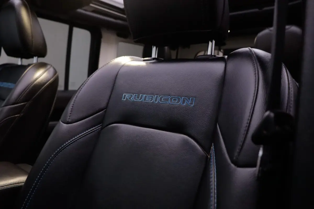 4xe380 RUBICON SOH 94% | SOFTTOP | FULL LED | ACC | LEDER | STUUR+STOELVERW | CAMERA | CAR