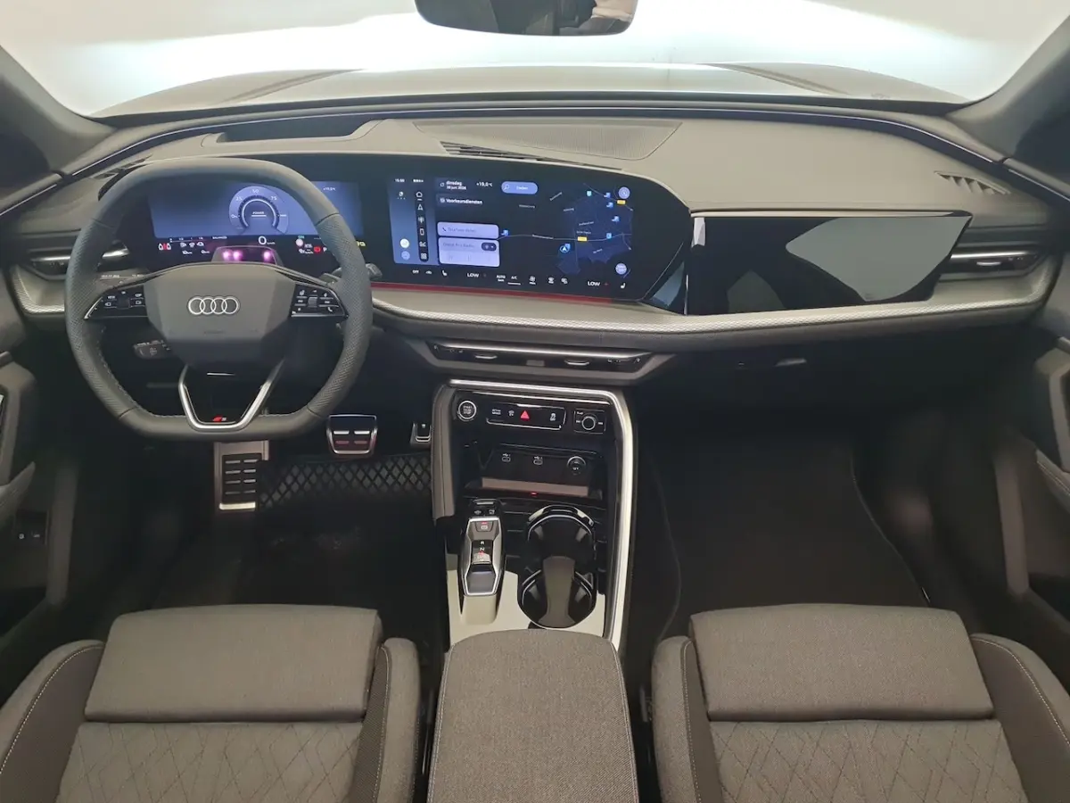 2.0 TFSI e-hybrid quattro S edition HUD, Luchtvering, Trekhaak, Panoramadak