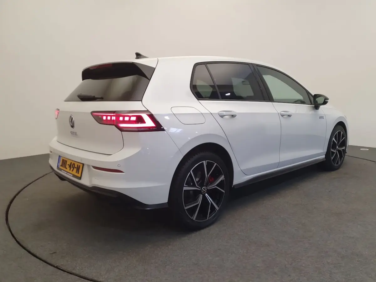GTE 1.5 eHybrid 272pk DSG/AUT Wegklapbare trekhaak, Head-Up, Camera