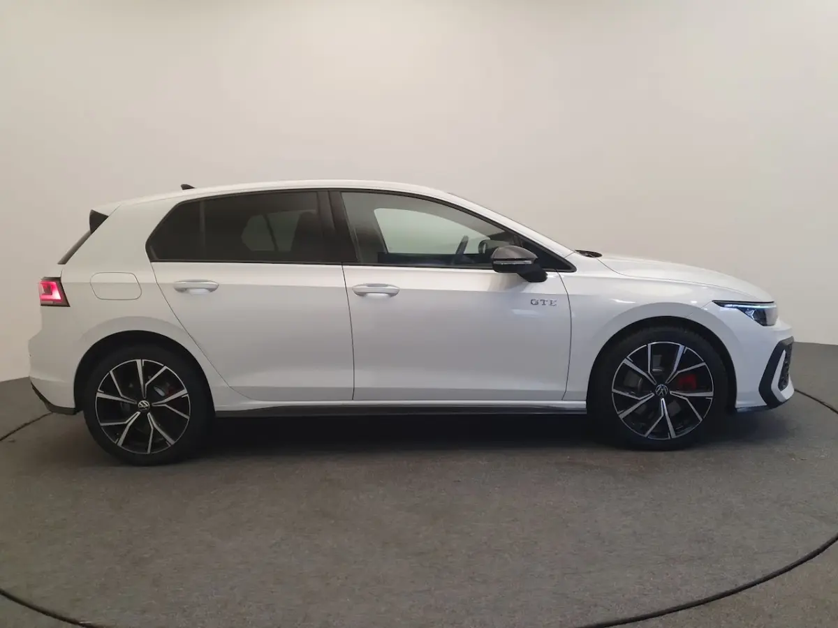 GTE 1.5 eHybrid 272pk DSG/AUT Wegklapbare trekhaak, Head-Up, Camera