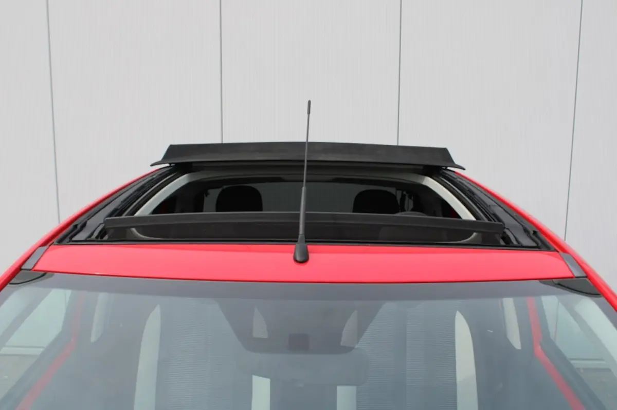 1.0 e-VTi Allure TOP Automaat