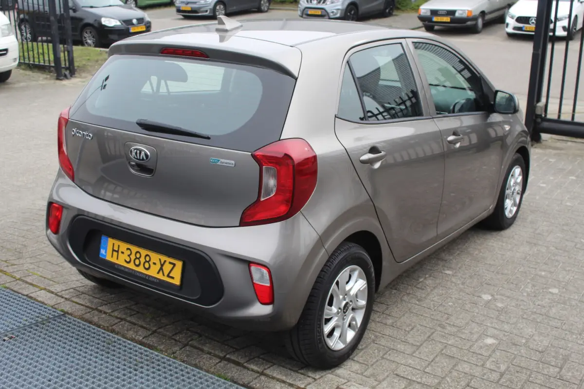 1.0 MPi DynamicLine Dealer onderhouden Achteruitrijcamera/Apple carplay/Airco/Elektrische