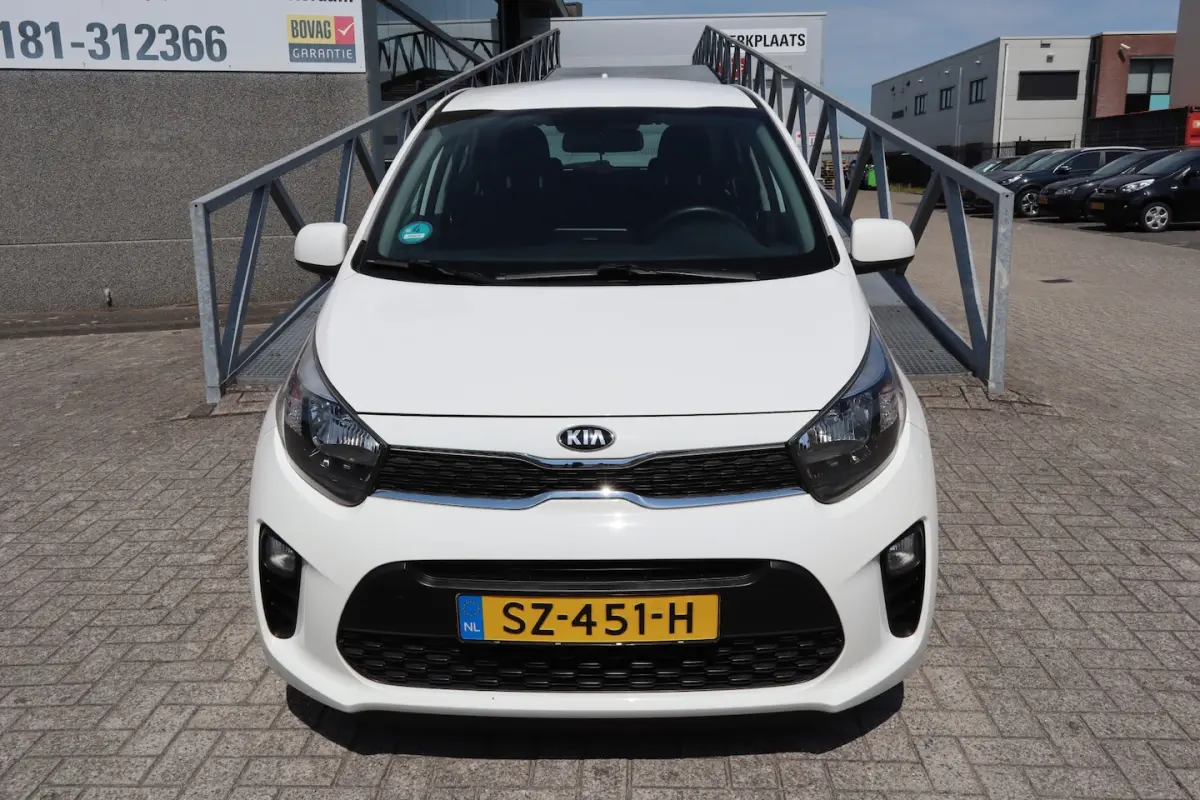 1.0 CVVT ComfortPlusLine Apple carplay/Achteruitrijcamera/Airco/Licht metalen velgen/Navig