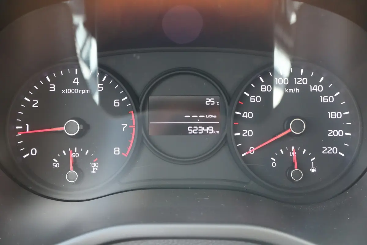 1.0 CVVT ComfortPlusLine Apple carplay/Achteruitrijcamera/Airco/Licht metalen velgen/Navig