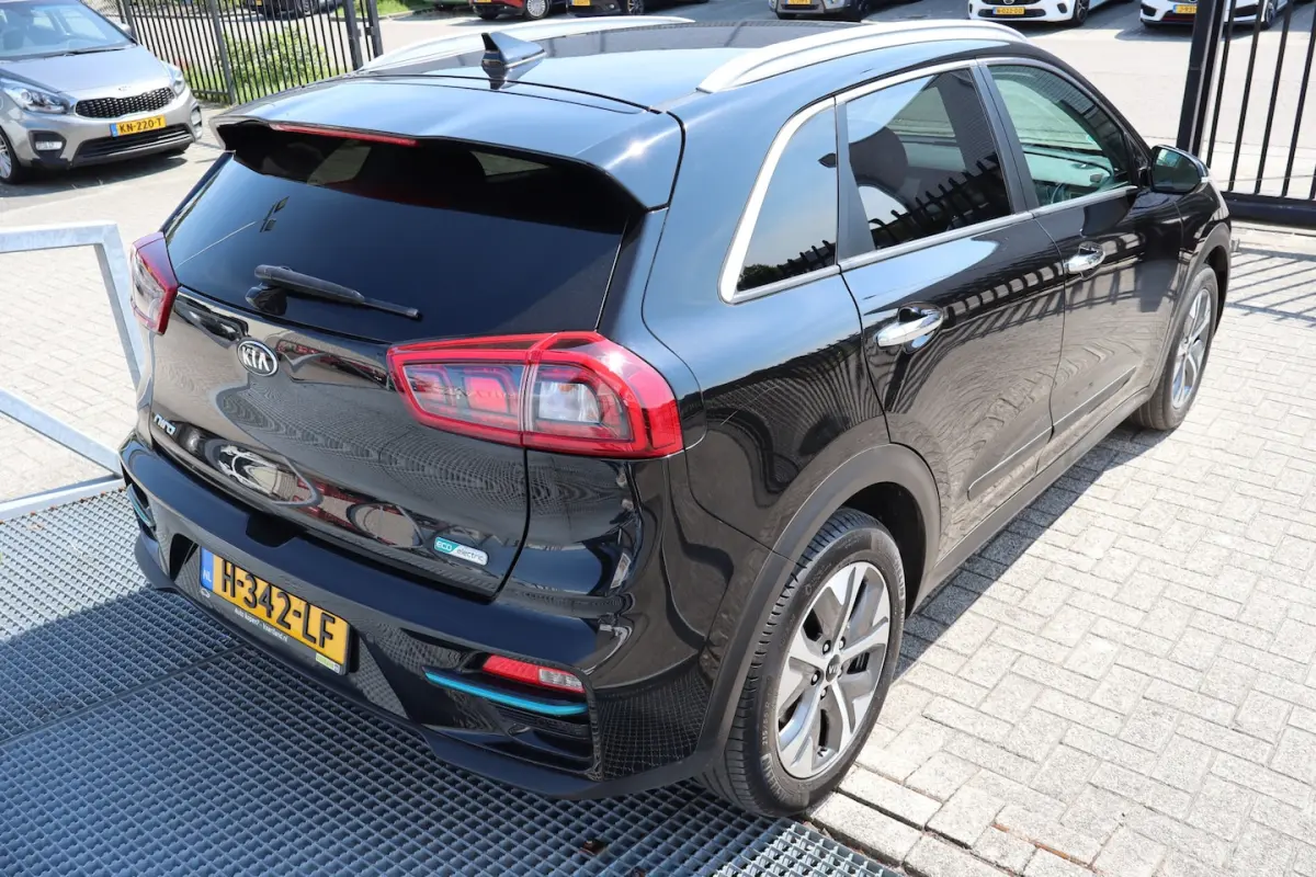ExecutiveLine 64 kWh Verwarmbare & geventileerde voorstoelen/Verwarmbaar stuurwiel/Achteru