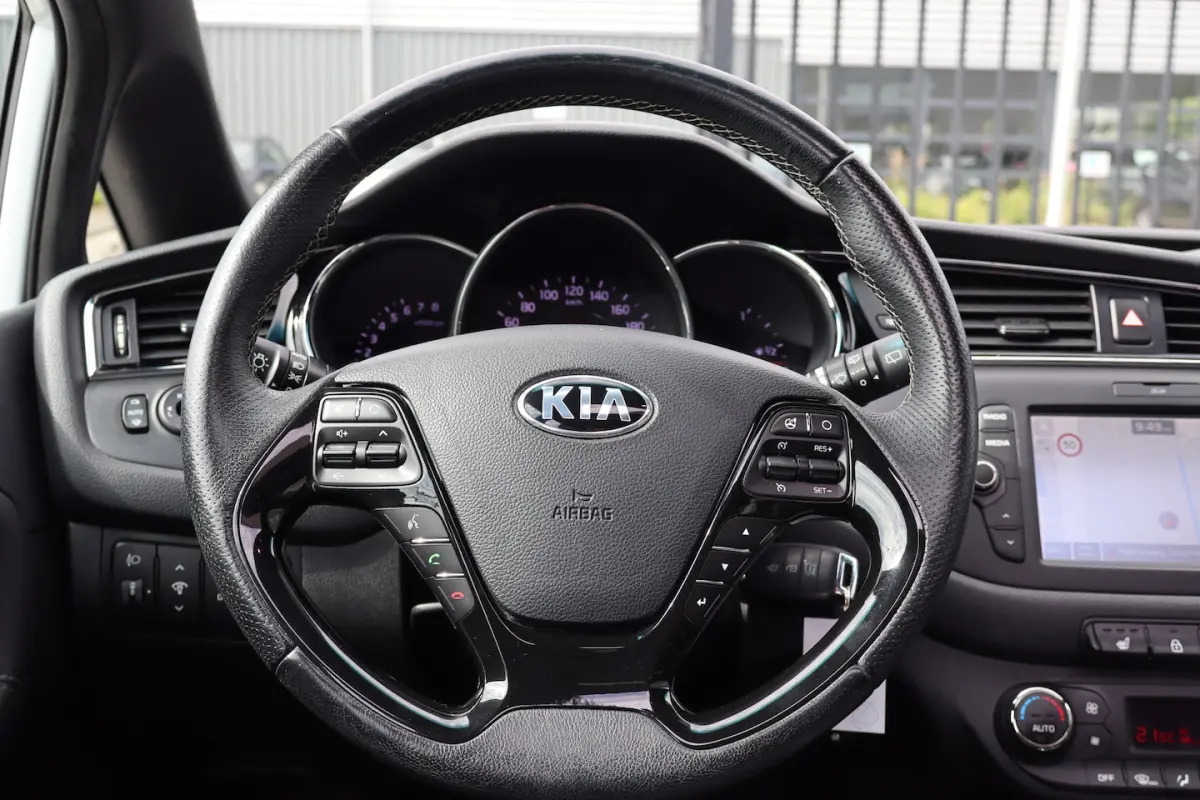 1.0 T-GDi GT-Line Edition Panoramadak Apple carplay/Achteruitrijcamera/Stuurverwarming/Sto