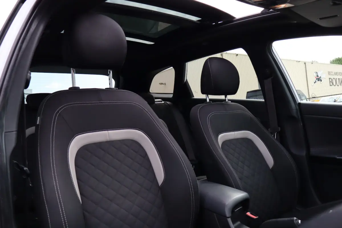 1.0 T-GDi GT-Line Edition Panoramadak Apple carplay/Achteruitrijcamera/Stuurverwarming/Sto