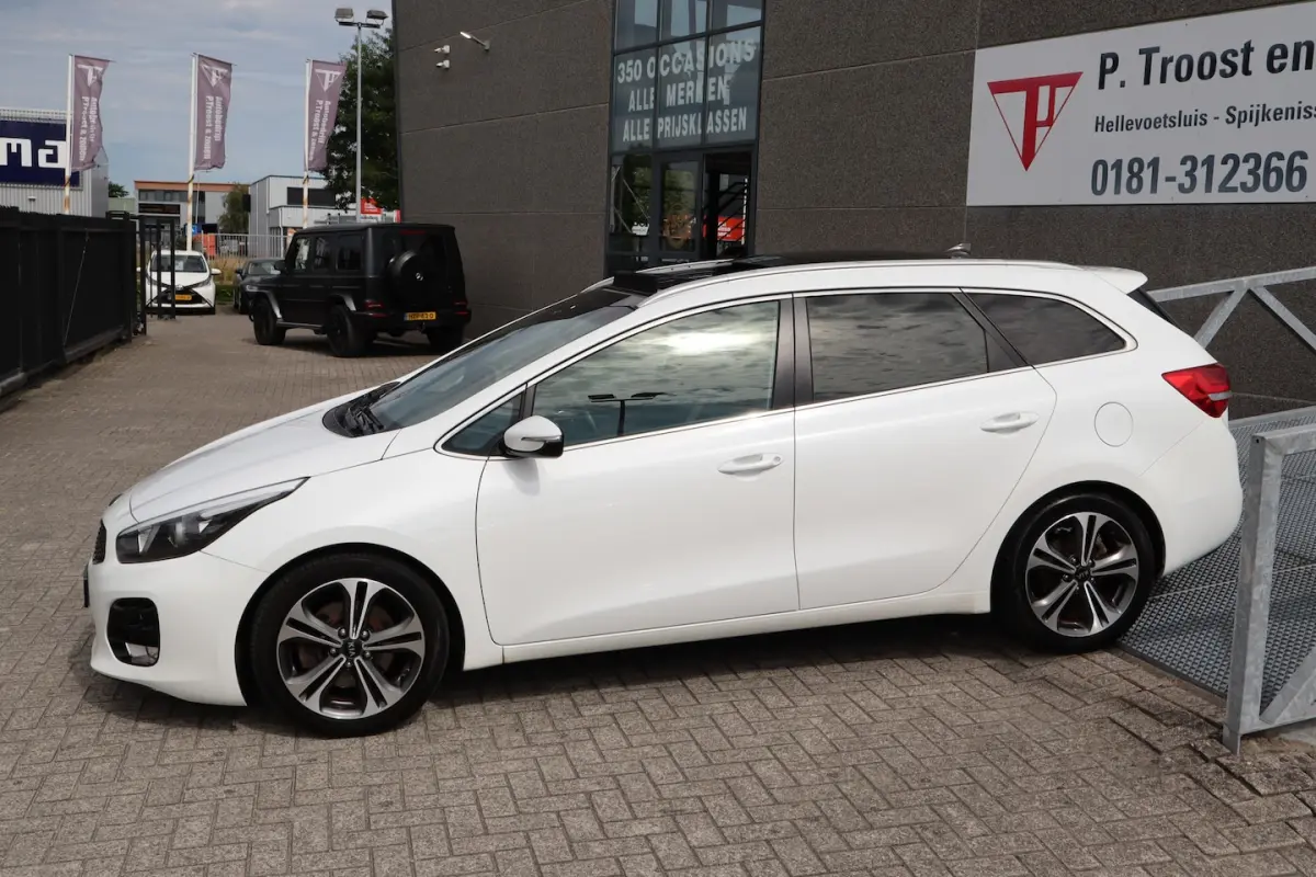 1.0 T-GDi GT-Line Edition Panoramadak Apple carplay/Achteruitrijcamera/Stuurverwarming/Sto