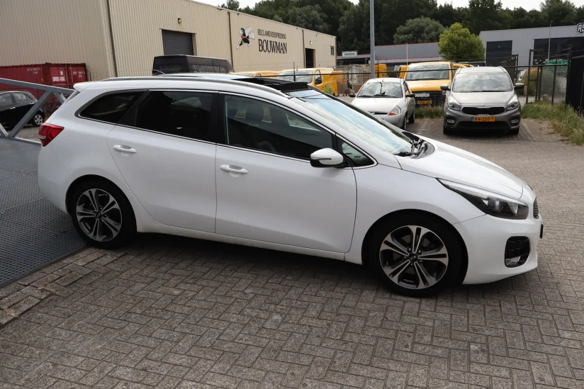 1.0 T-GDi GT-Line Edition Panoramadak Apple carplay/Achteruitrijcamera/Stuurverwarming/Sto