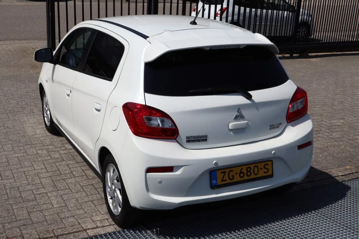 1.0 Active automaat Nederlandse auto/Apple carplay/Parkeersensoren/Navigatie/Airco/Bluetoo