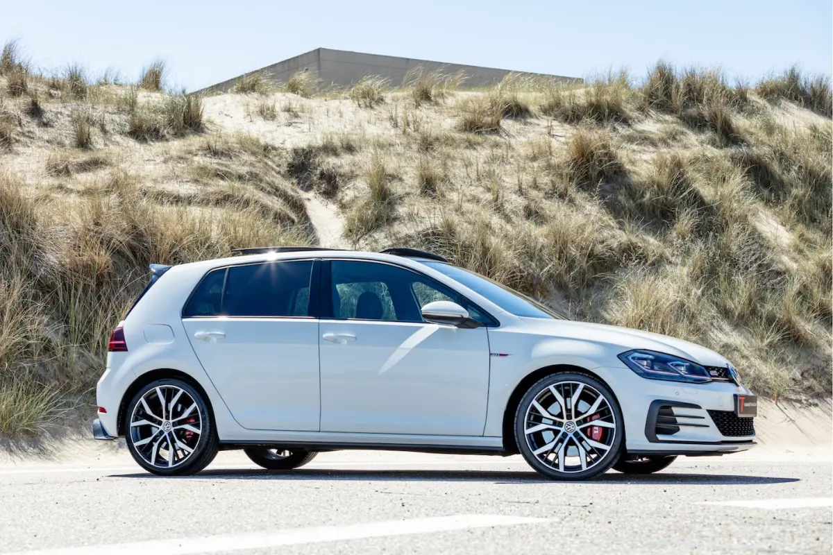 2.0 TSI GTI Performance Panoramadak/Adaptive cruise control/Digital dash/Achteruitrijcamer