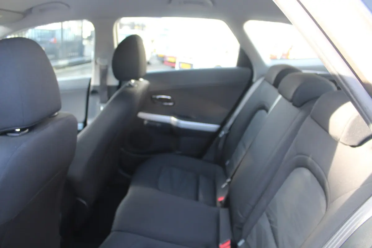 1.6 GDI ComfortPlusLine 135pk Navigator | Cruise control | Achteruitrijcamera | Parkeersen