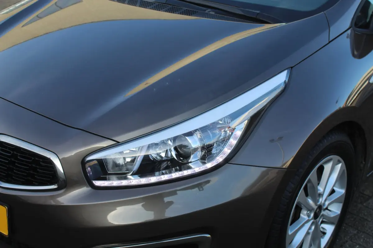 1.6 GDI ComfortPlusLine 135pk Navigator | Cruise control | Achteruitrijcamera | Parkeersen