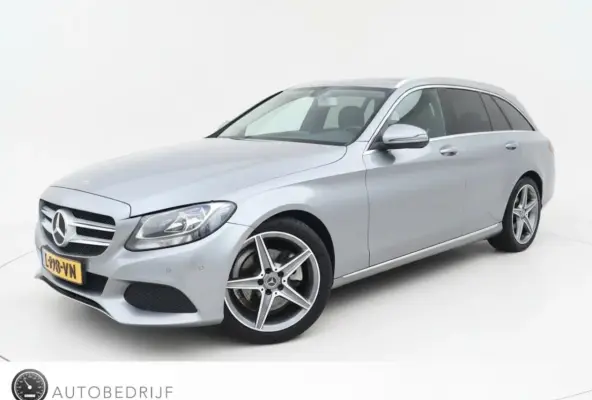 180 Ambition | Clima | Cruise | Multimedia/Navi | Leder | Stoelverwarming | PDC |