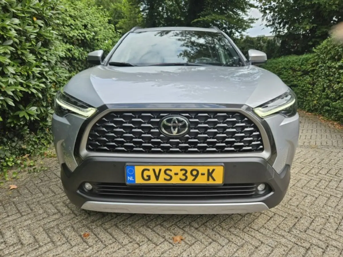 Hybrid 140 Style Limited Elektrische achterklep/Parkeersensoren Stuur en Stoel verwarming