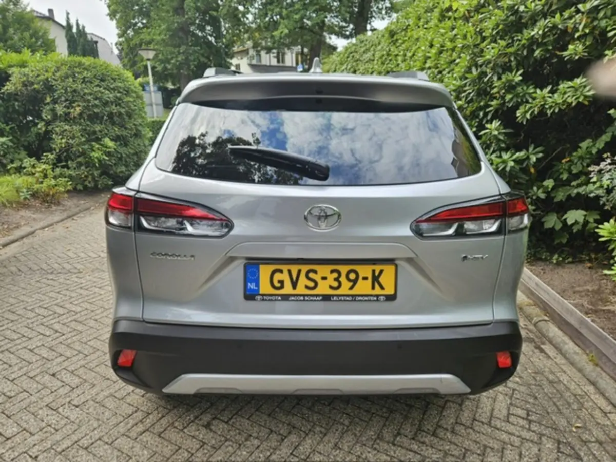 Hybrid 140 Style Limited Elektrische achterklep/Parkeersensoren Stuur en Stoel verwarming
