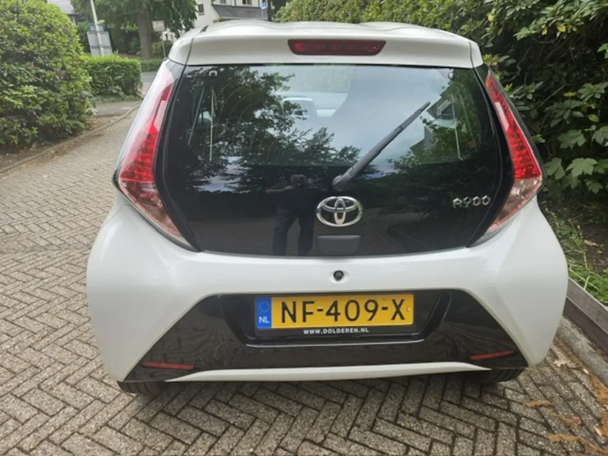 1.0 VVT-i x-play Camera
