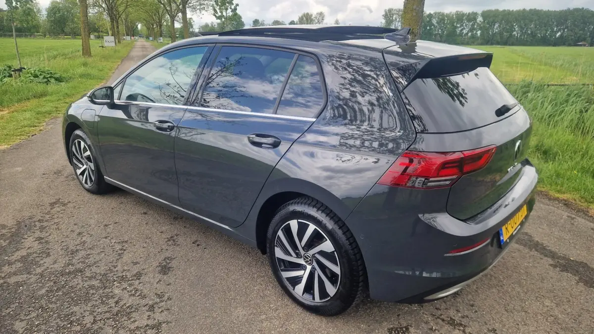 1.4 eHybrid Style, 1e eig, pano, camera, trekhaak