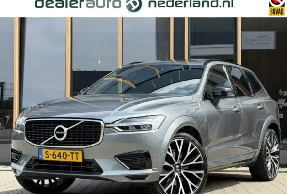 2.0 T8 Twin Engine AWD R-Design | Pano | Elec Trekhaak | Camera |