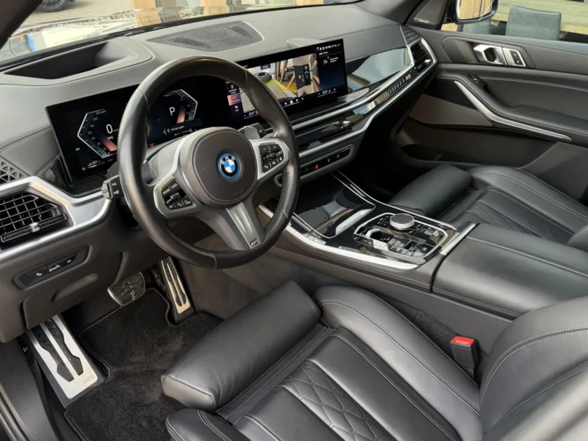 xDrive 50e M-Sport | Panoramadak |Driving Assistant | SOH 95%