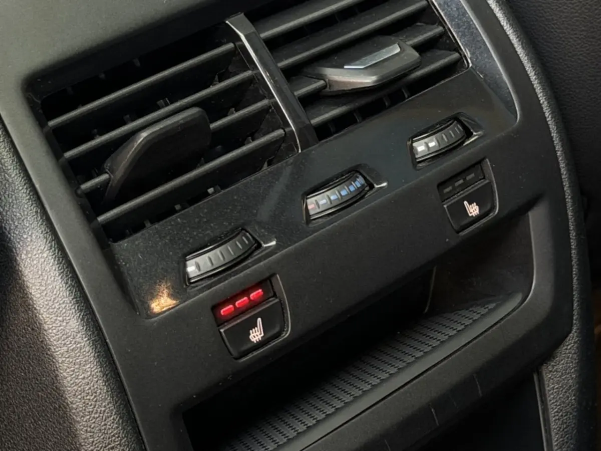 xDrive 50e M-Sport | Panoramadak |Driving Assistant | SOH 95%