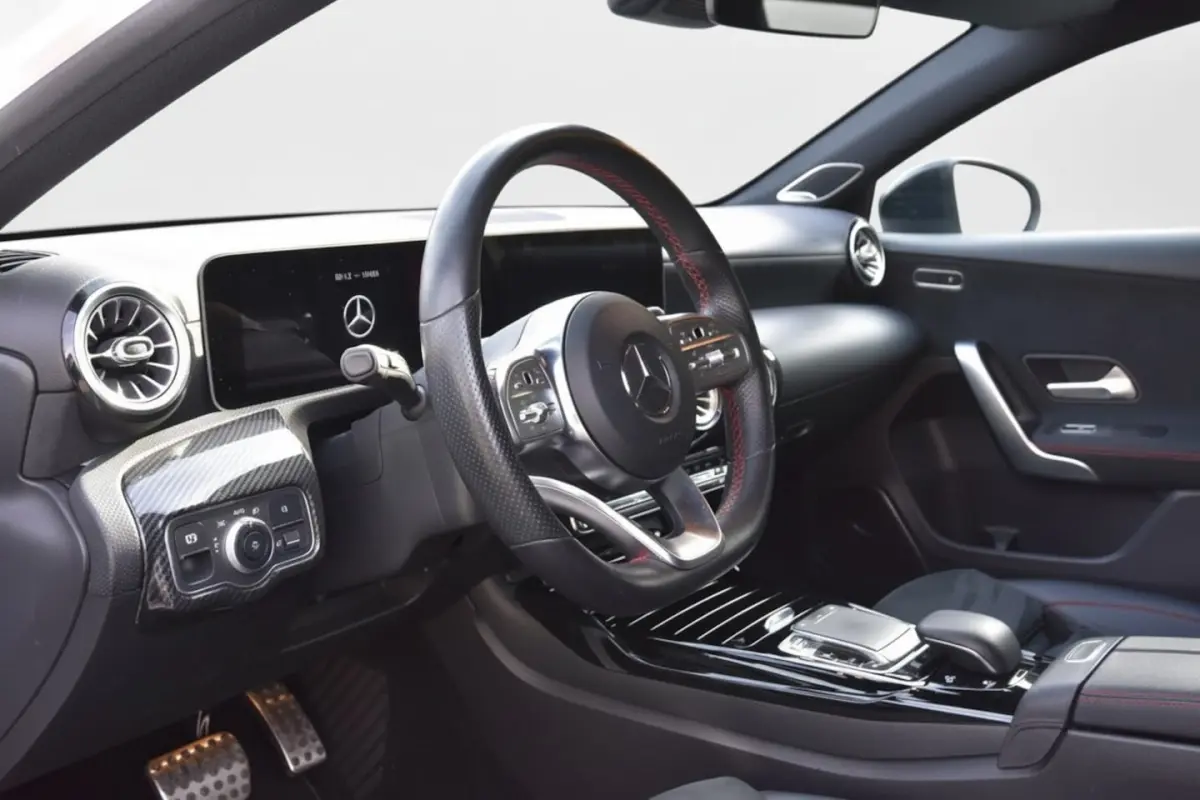 A35 AMG 4MATIC | PANORAMADAK