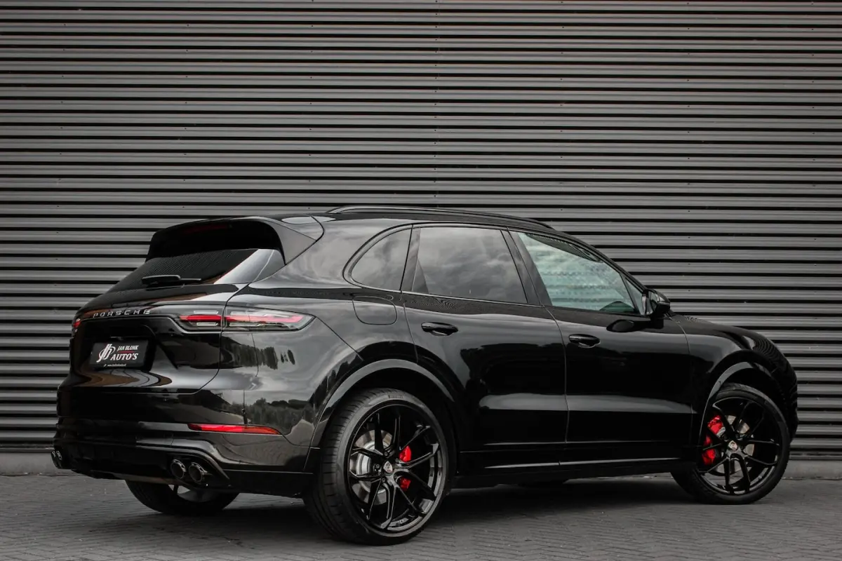 3.0 E-Hybrid FULL BLACK / PANO-DAK / SPORT CHRONO / LUCHTVERING / TREKHAAK / NAVIGATIE/OND