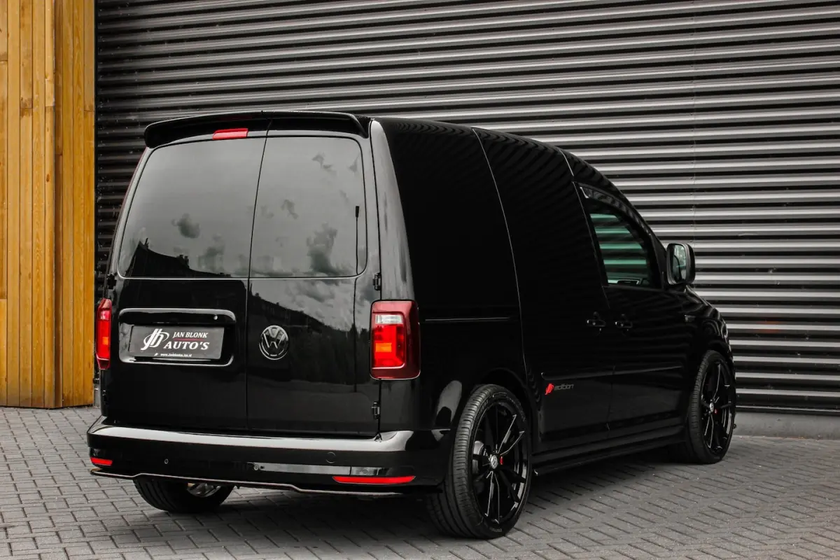 2.0 TDI 185PK JB- EDITION / FULL BLACK / SCHROEFSET / LEDEREN BEKLEDING / NIEUWSTAAT / ELE