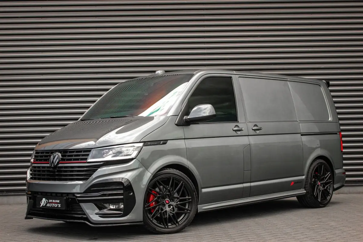 2.0 TDI L1H1 204PK JB- EDITION DSG / PDC / SCHROEFSET / GTI INTERIEUR / SUBWOOFER / APPLE