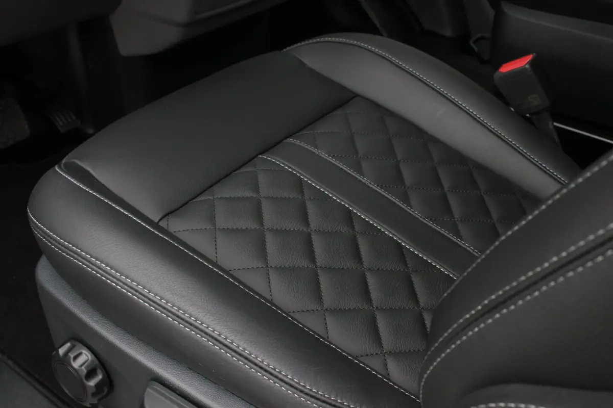 34 L2H1 64kWh 218PK / JB- EDITON / 325KM WLTP RANGE / APPLE CARPLAY / DRIVERS- PACK / FULL