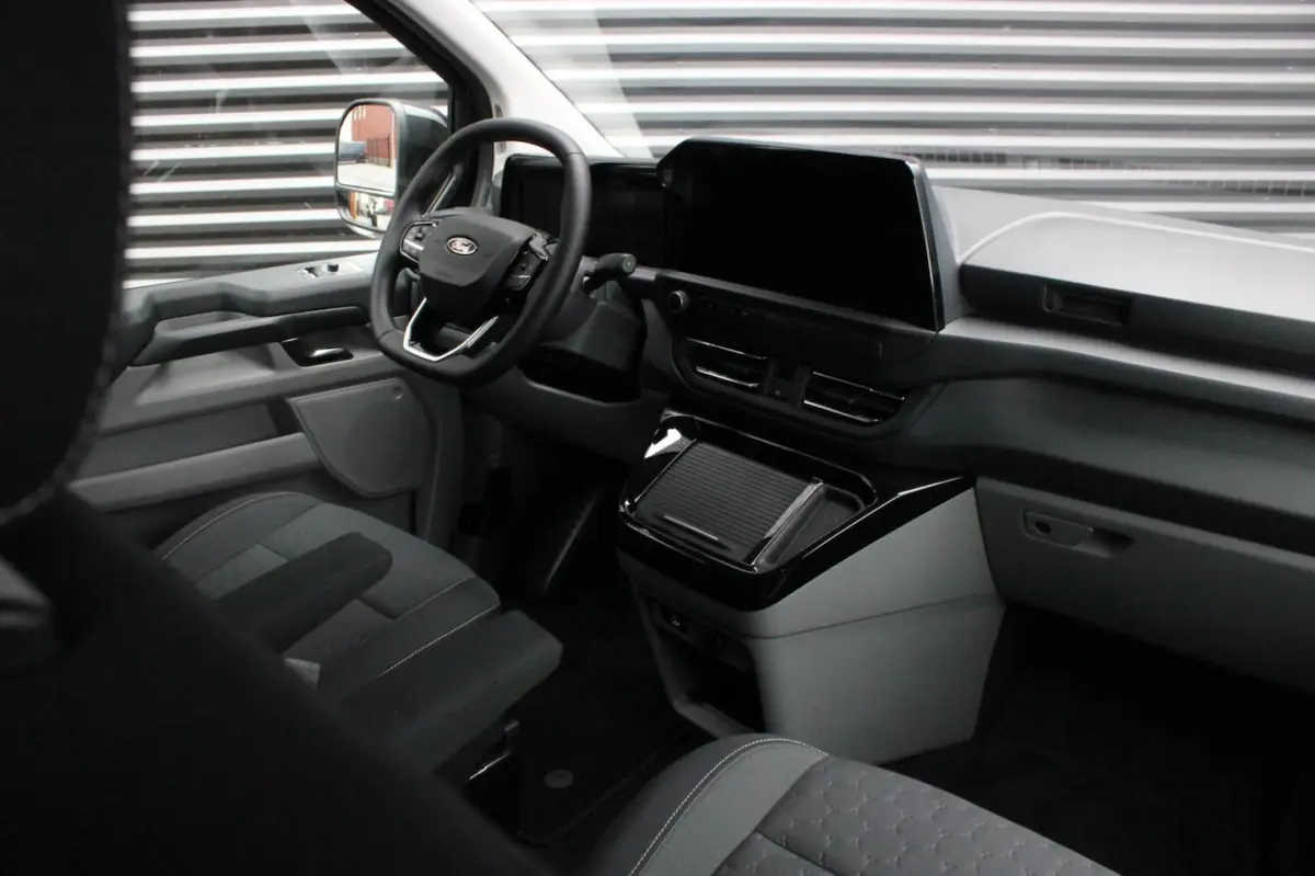 2.0 TDCI L2H1 170PK Limited DC / DUBBEL CABINE / JB- EDITION / DRIVER ASSISTANCE PACK / 3-