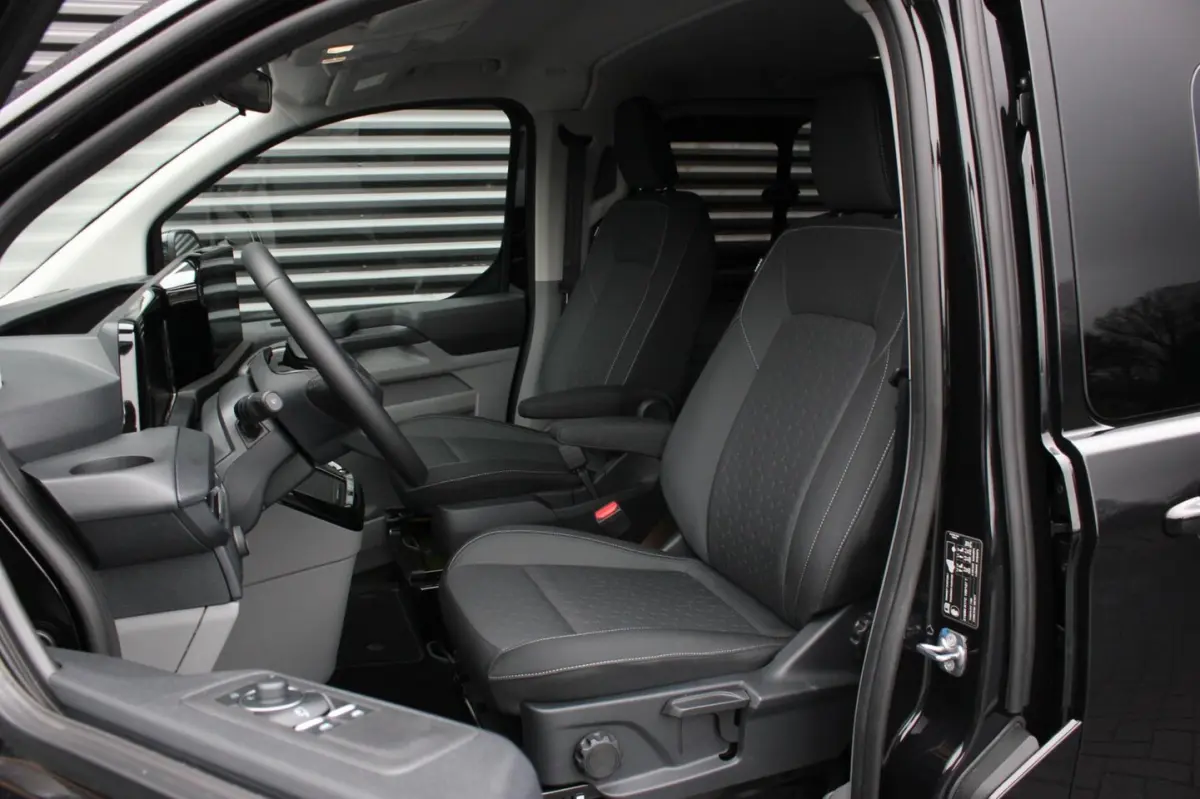 2.0 TDCI L2H1 170PK Limited DC / DUBBEL CABINE / JB- EDITION / DRIVER ASSISTANCE PACK / 3-