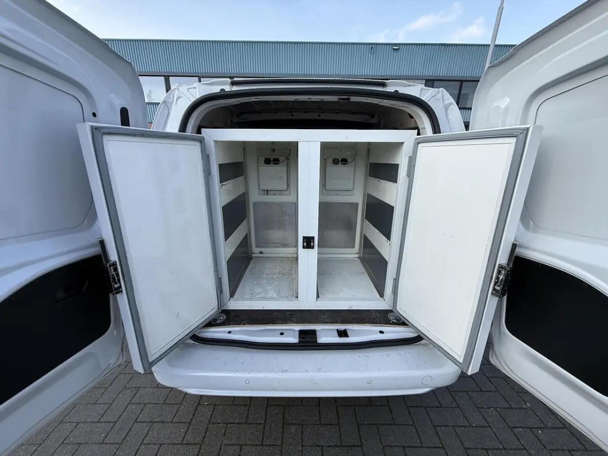 1.5 D-4D Prof Long VEBA BOX KLIMAAT KAST MEDICATIE