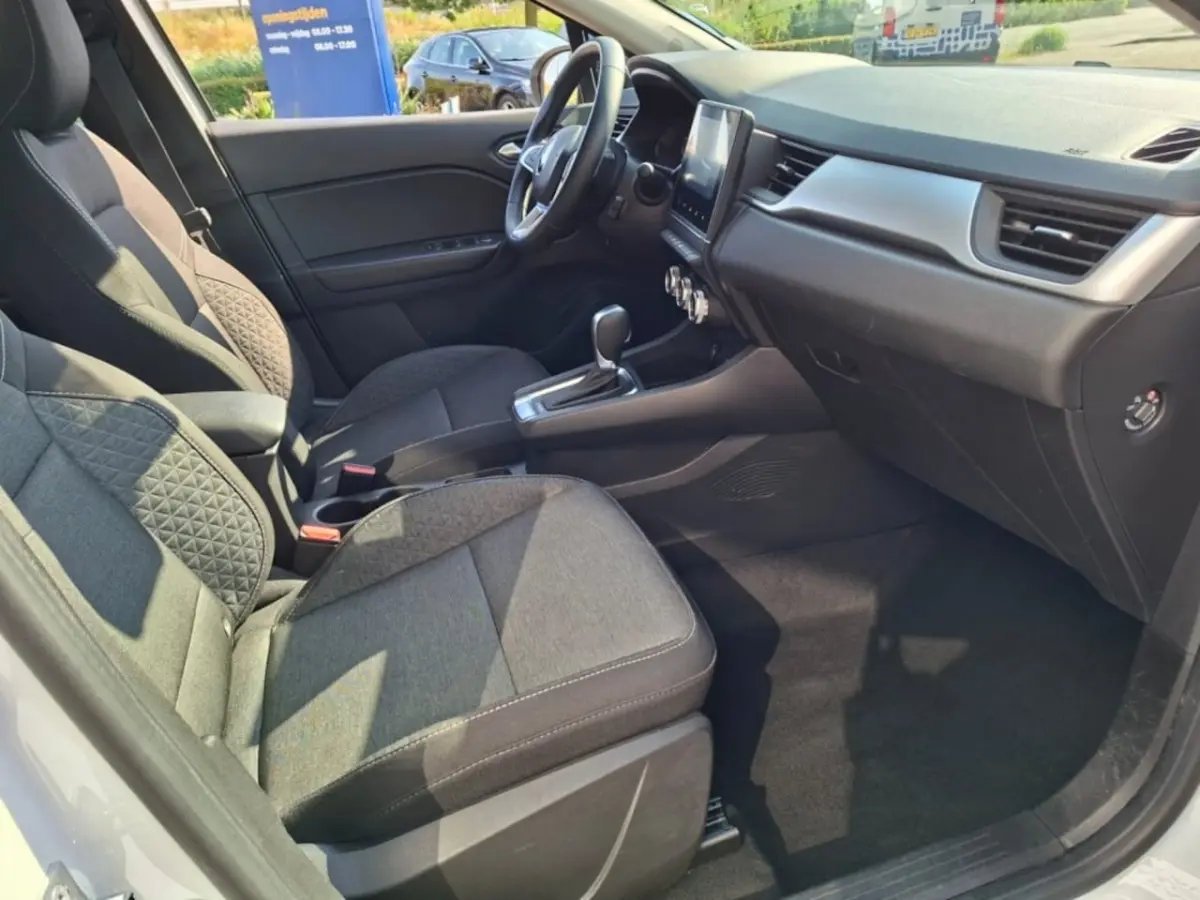 1.6 E-TECH 145 AUTOMAAT BUSINESS ZEN AIRCO NAVI PDC-CAMERA