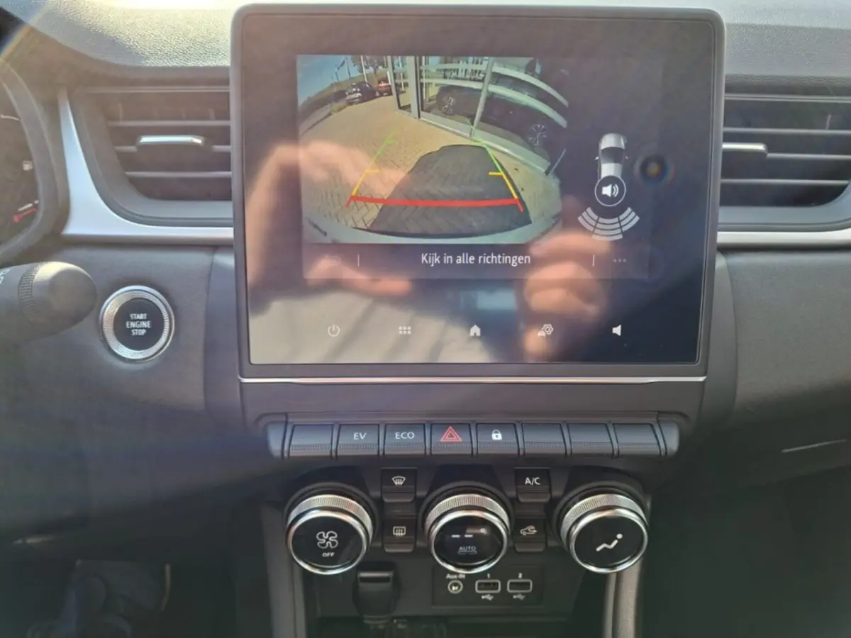 1.6 E-TECH 145 AUTOMAAT BUSINESS ZEN AIRCO NAVI PDC-CAMERA