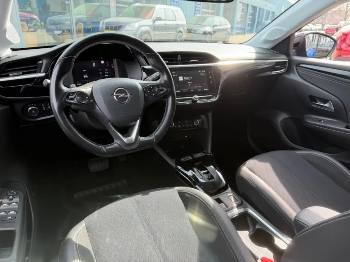 1.2 ELEGANCE AUTOMAAT NAVI AIRCO/ECC PDC