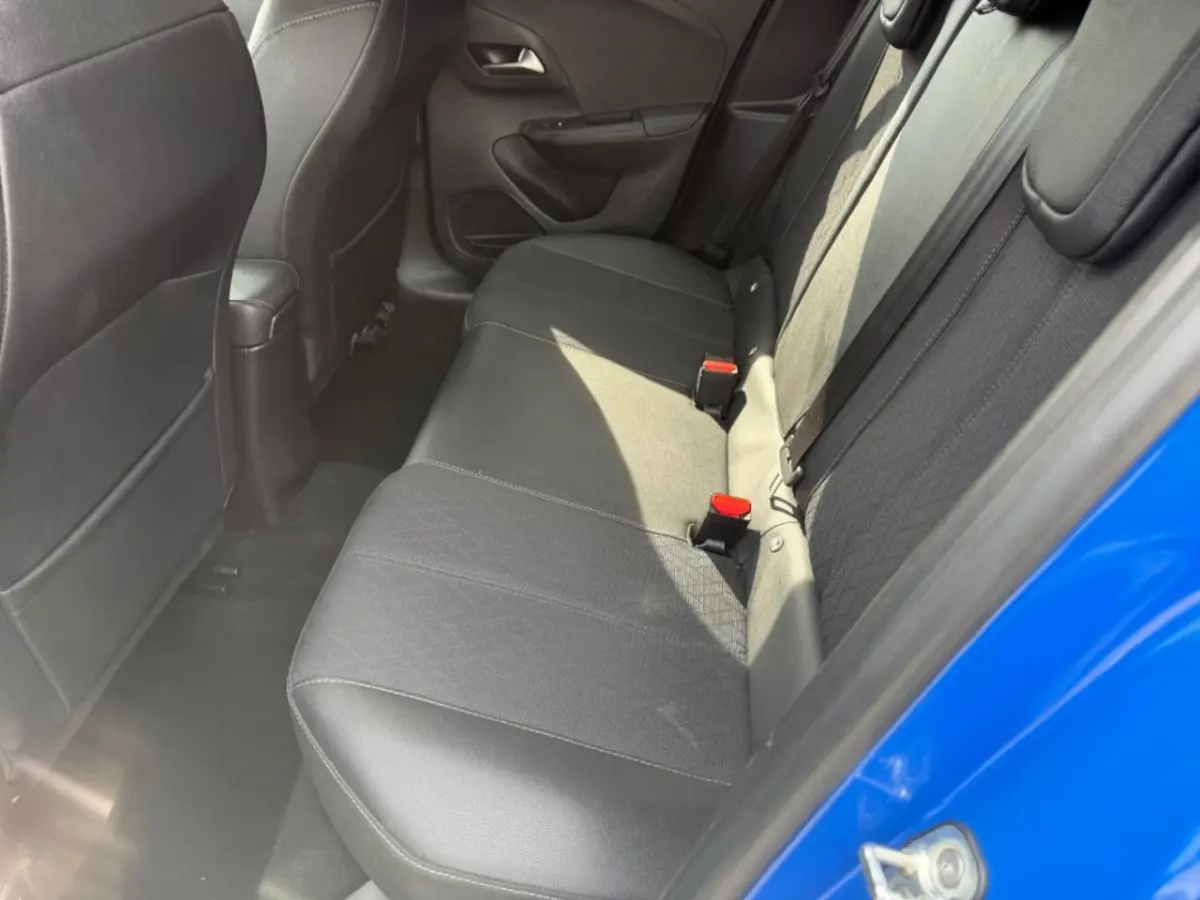 1.2 ELEGANCE AUTOMAAT NAVI AIRCO/ECC PDC